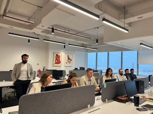 Revolutionierung der parkplatznutzung in großstädten: intelligente parkraumüberwachung und echtzeitdaten im fokus